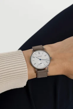 Armbanduhr Tangente Ø 33 mm Handaufzug