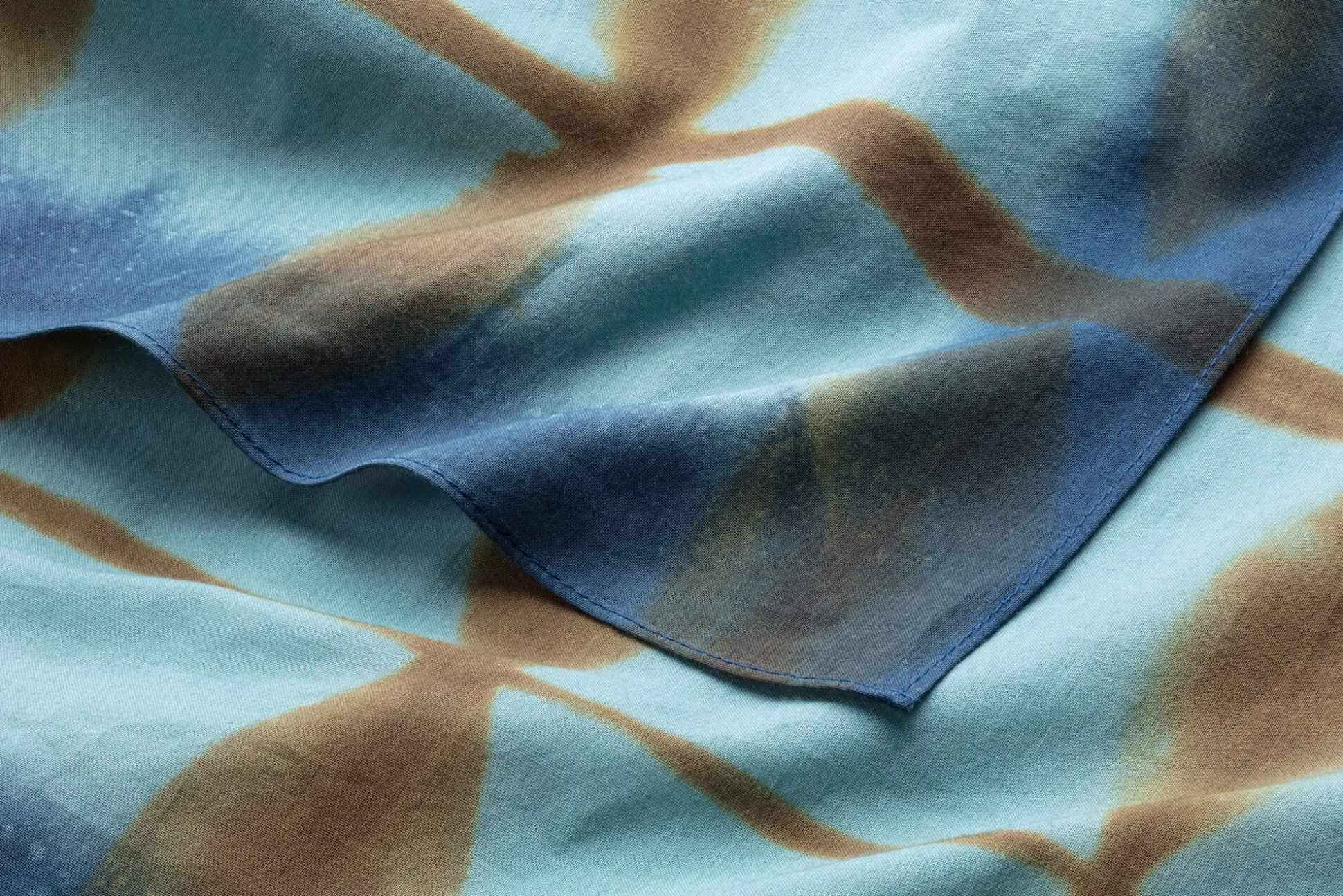 Halstuch N° 766 Aquarell, Petrol-Blau
