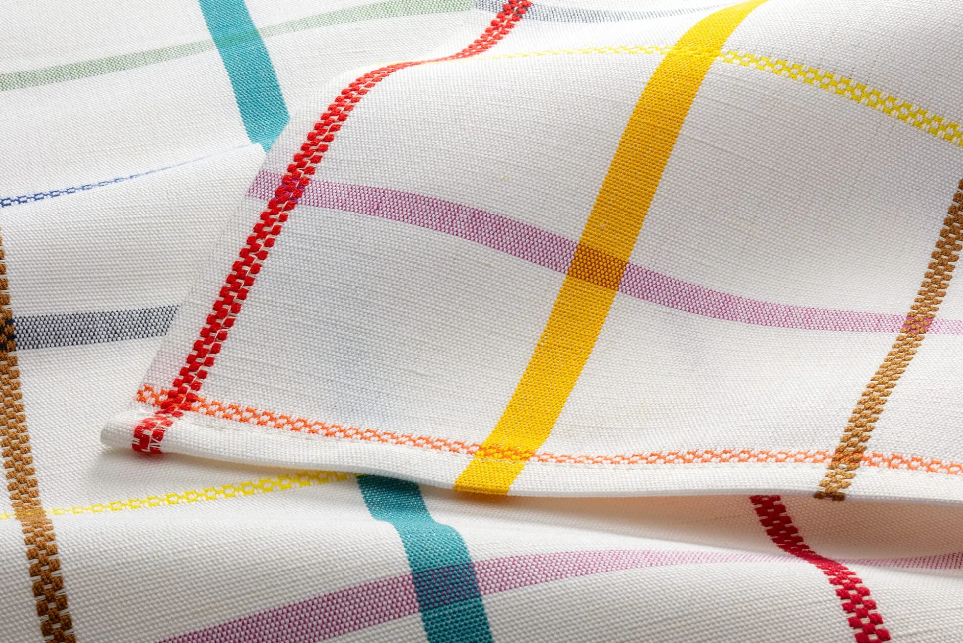 Tischdecke bunt kariert